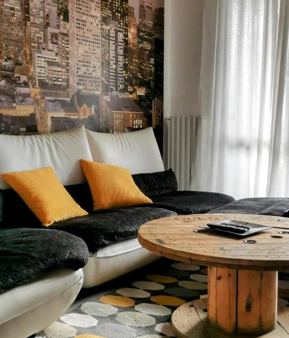 Urban House - Milano, Monza, Como, Rho Fiera Limbiate 0*,  Italy