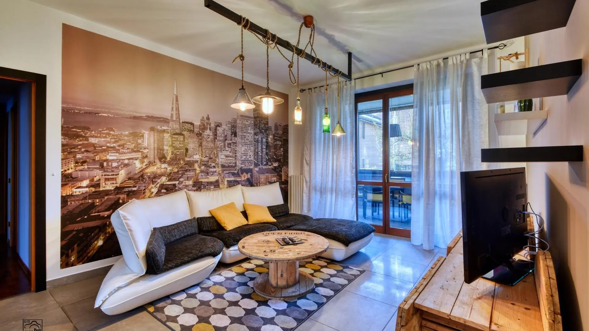 Urban House - Milano, Monza, Como, Rho Fiera Limbiate 0*,  Italy