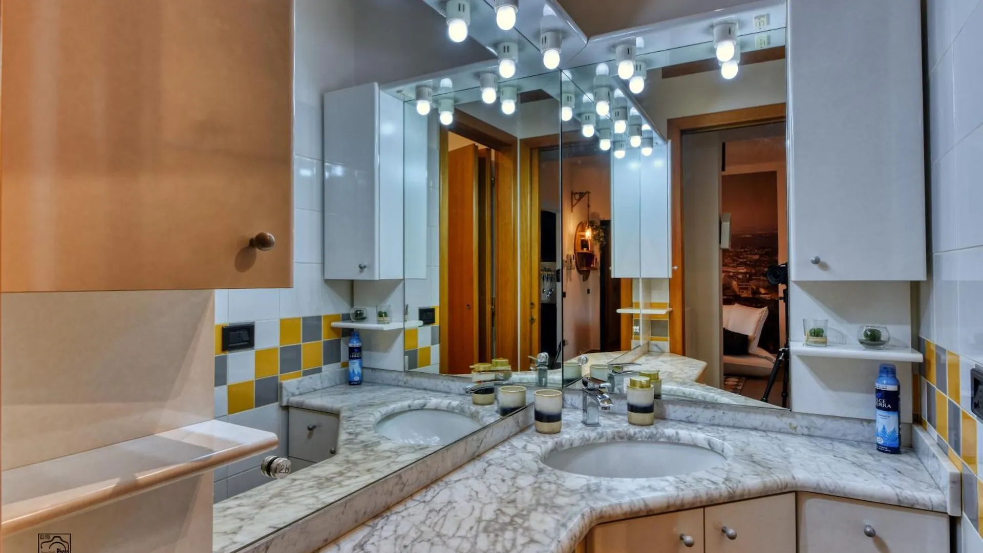 Urban House - Milano, Monza, Como, Rho Fiera Limbiate 0*,